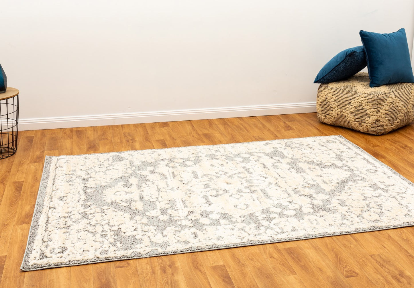 Carvan 7739 White Lt Grey